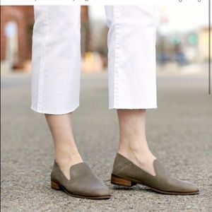 Lucky brand cahill gray leather flat loafers